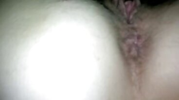 Oljad upp Paige Plöjd mogen porr efter massage