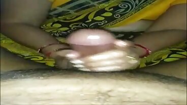 Squirter styvmamma Alexis Fawx fångade onanerar svensk porr gratis av styvdotter
