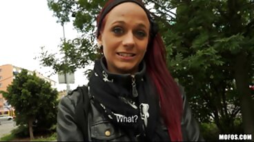 3 ansikten svensk porrstjärna ansiktsbehandling på 1 gång! - med Charlotte Sins