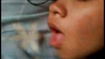 Lil Kimmy retar gratis svensk porrfilm sina fans och onanerar