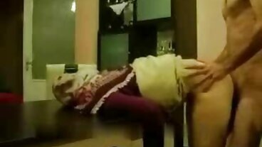 Tatuerad American Beauty Honey sexfilm äldre Gold's Solo Orgasm
