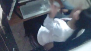 Liten mes Cougar förför sin sons svarta porrfilmer långa vän